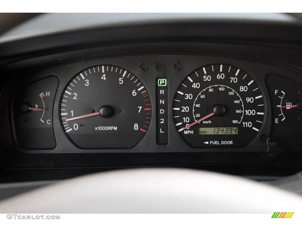1999 Toyota Sienna LE Gauges Photos