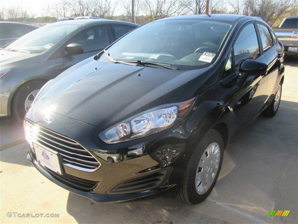 2015 Fiesta S Sedan - Tuxedo Black Metallic / Charcoal Black photo #5