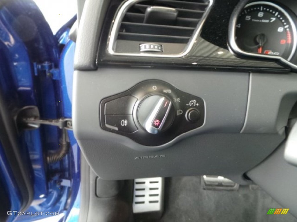 2015 Audi RS 5 Coupe quattro Controls Photo #100597982