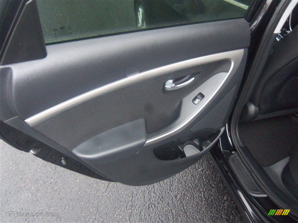2015 Hyundai Elantra GT Standard Elantra GT Model Beige Door Panel Photo #100598915