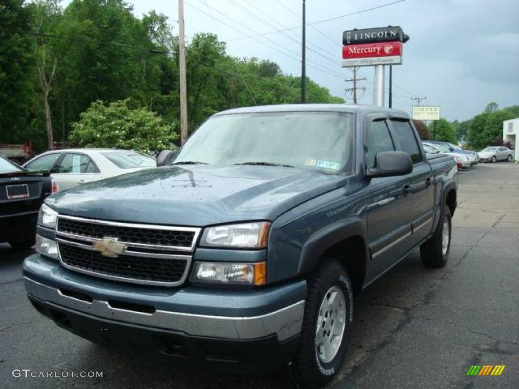 2006 Silverado 1500 Z71 Crew Cab 4x4 - Blue Granite Metallic / Medium Gray photo #1