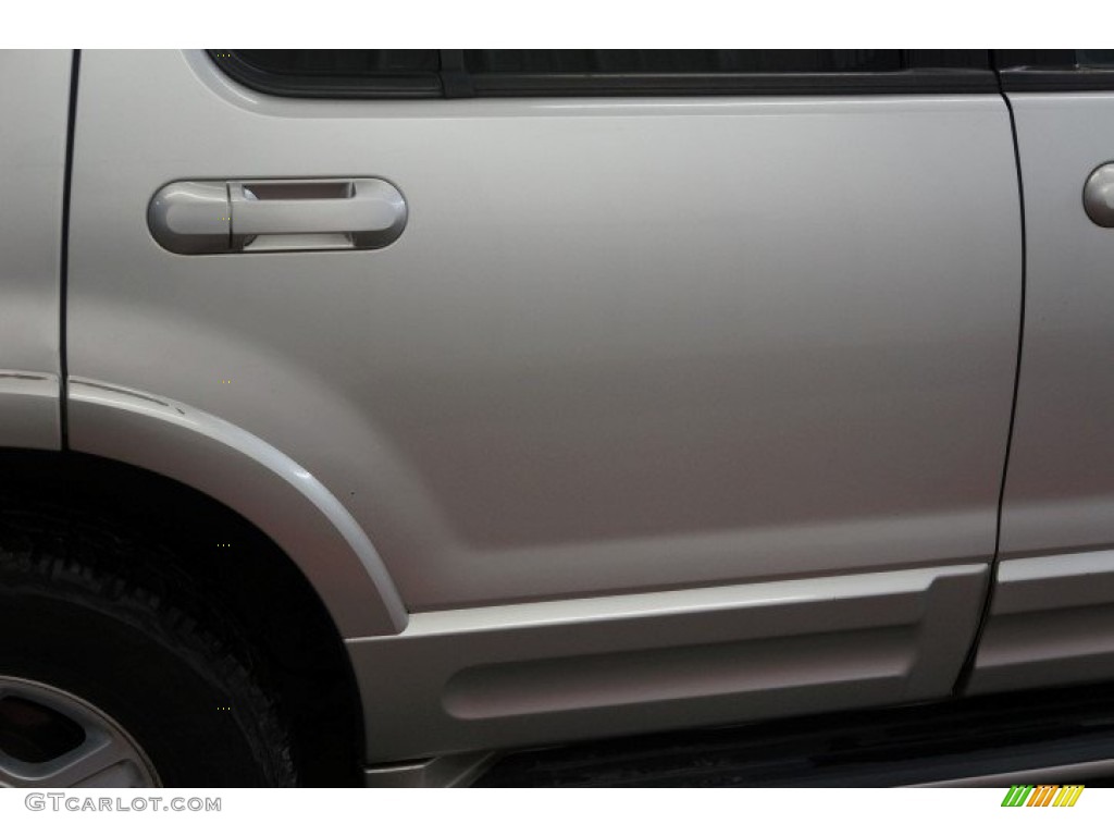 2002 Explorer Limited 4x4 - Mineral Grey Metallic / Midnight Grey photo #46