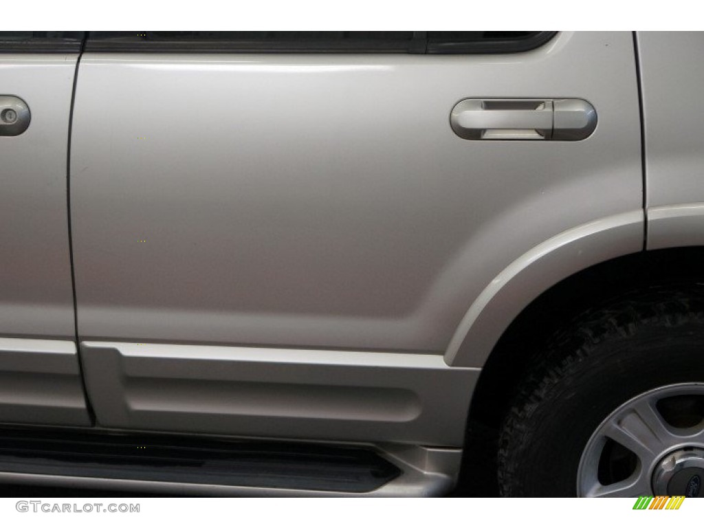 2002 Explorer Limited 4x4 - Mineral Grey Metallic / Midnight Grey photo #58