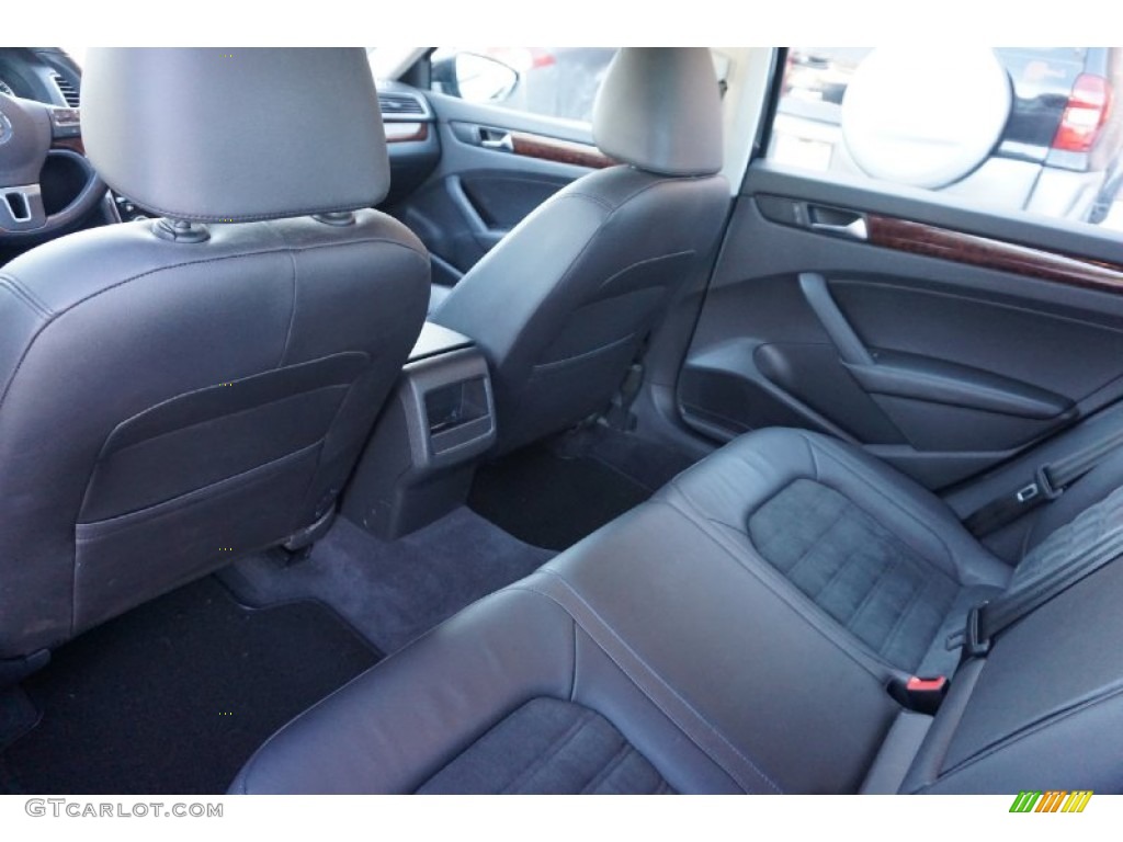2012 Volkswagen Passat 2.5L SEL Rear Seat Photo #100610368