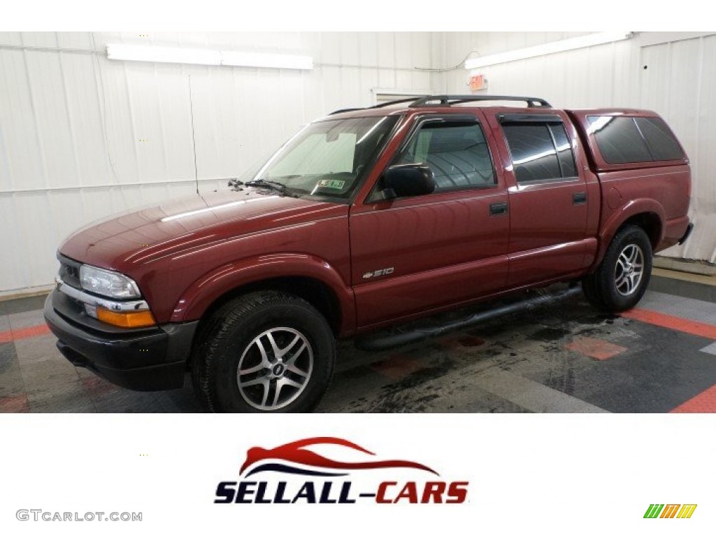 2003 S10 LS Crew Cab 4x4 - Dark Cherry Red Metallic / Graphite photo #1