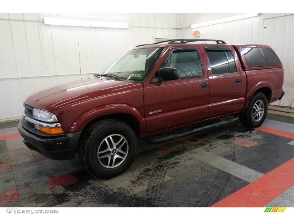 2003 S10 LS Crew Cab 4x4 - Dark Cherry Red Metallic / Graphite photo #2