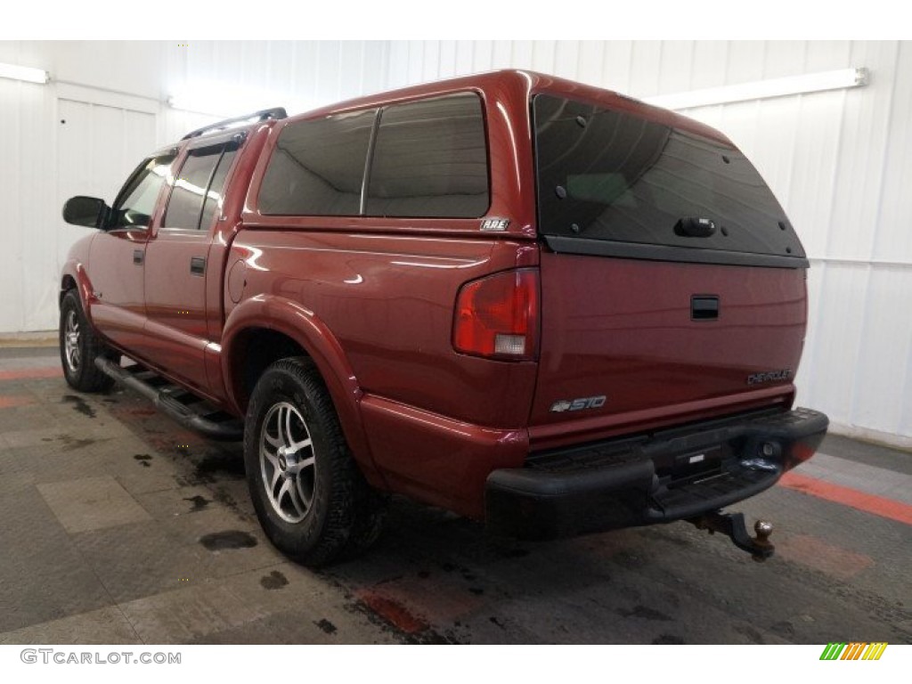 2003 S10 LS Crew Cab 4x4 - Dark Cherry Red Metallic / Graphite photo #10