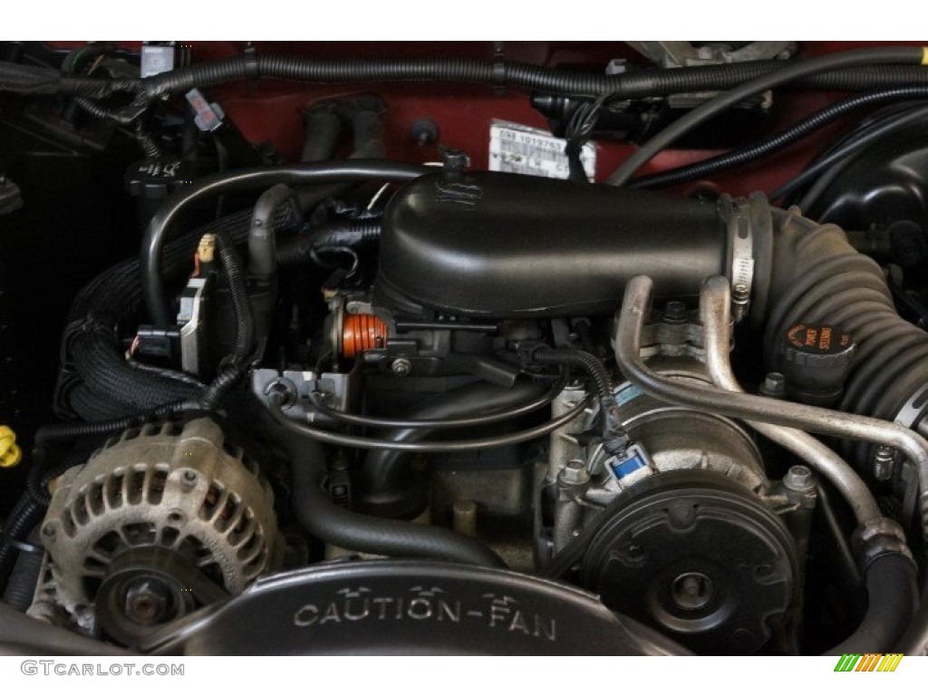 2003 S10 LS Crew Cab 4x4 - Dark Cherry Red Metallic / Graphite photo #32
