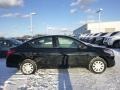 Super Black - Versa 1.6 S Sedan Photo No. 2