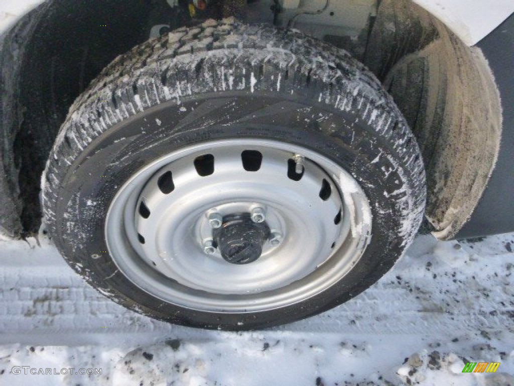 2015 Nissan NV200 SV Wheel Photos