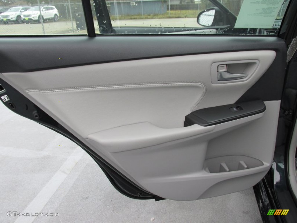 2015 Camry XLE - Cosmic Gray Mica / Ash photo #19