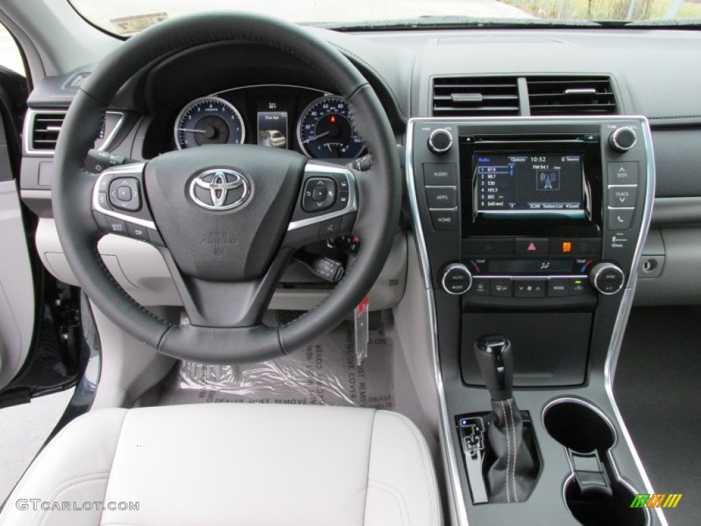 2015 Camry XLE - Cosmic Gray Mica / Ash photo #25
