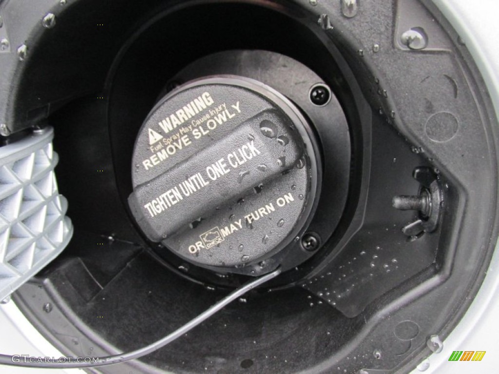 2015 Santa Fe Sport 2.0T - Sparkling Silver / Gray photo #13