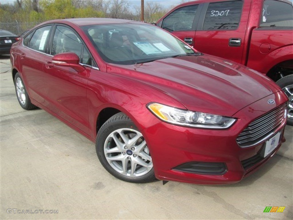 2015 Fusion SE - Ruby Red Metallic / Dune photo #1