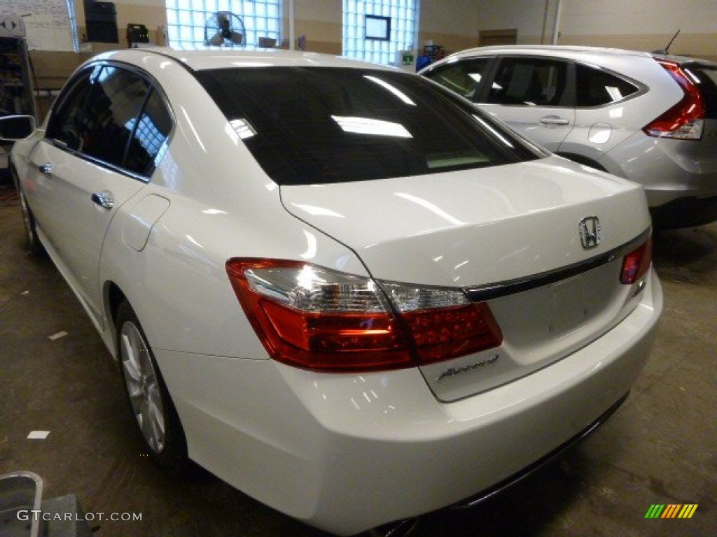 2014 Accord Touring Sedan - White Orchid Pearl / Ivory photo #3