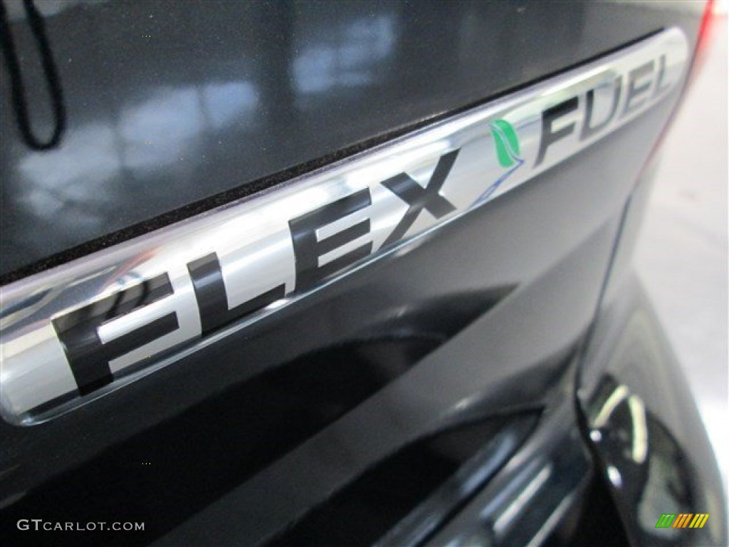2015 Explorer XLT - Dark Side / Medium Light Stone photo #8