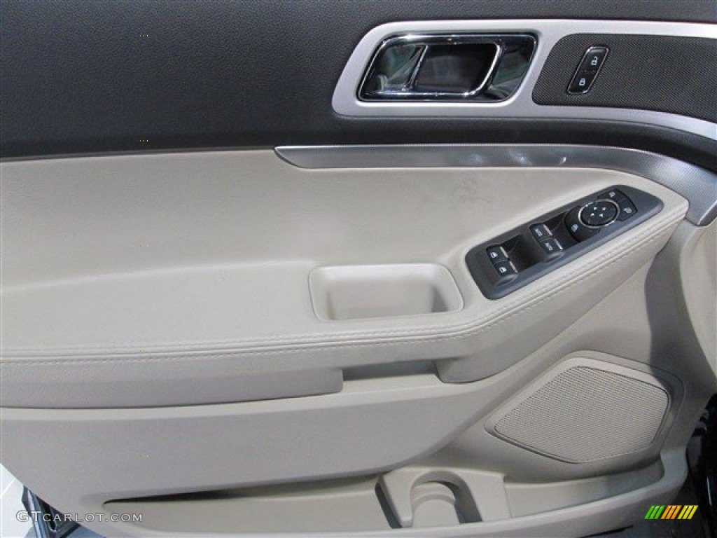 2015 Explorer XLT - Dark Side / Medium Light Stone photo #15