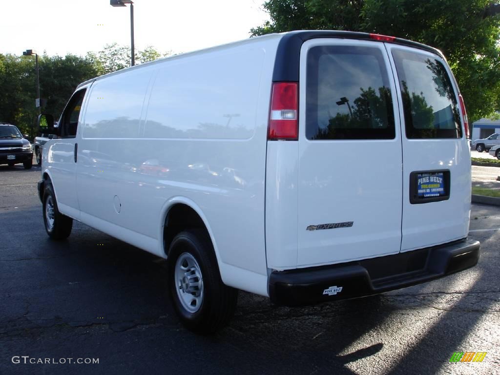 2009 Express 2500 Extended Cargo Van - Summit White / Neutral photo #5