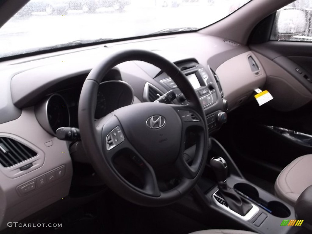 2015 Tucson SE AWD - Kona Bronze / Beige photo #8