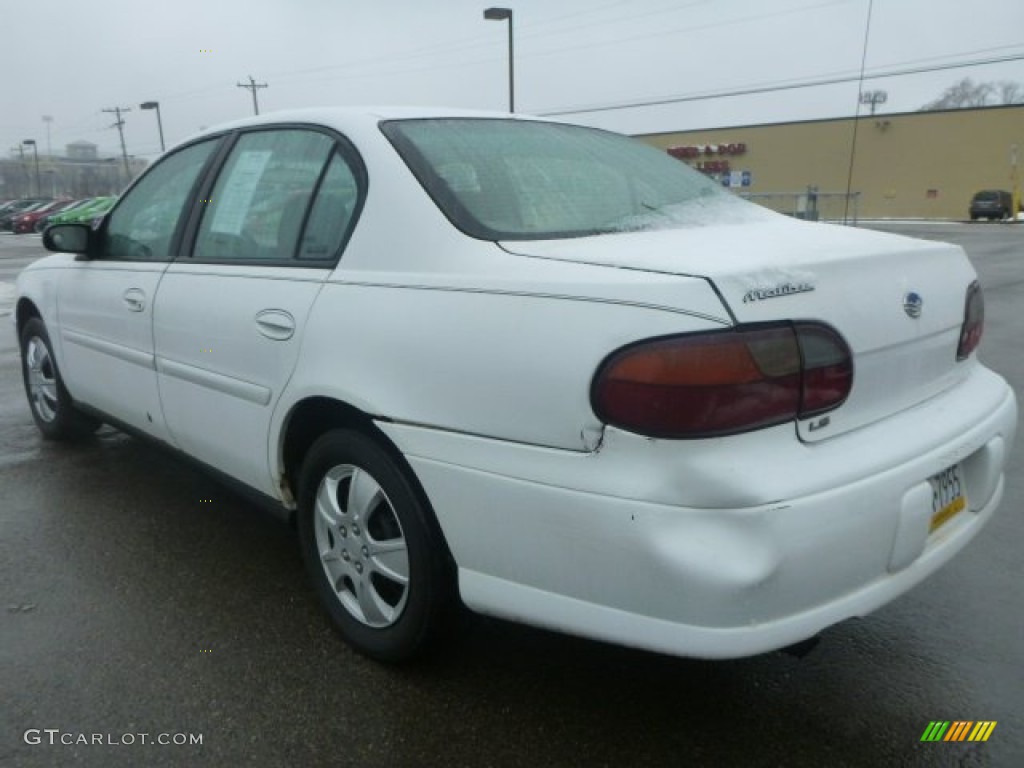 2001 Malibu Sedan - Bright White / Neutral photo #2
