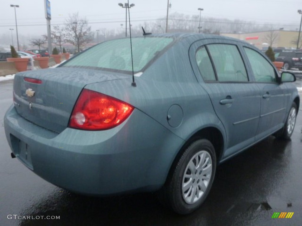 2010 Cobalt LT Sedan - Silver Moss Metallic / Ebony photo #5