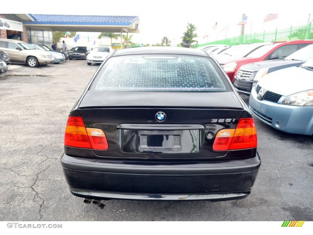 2002 3 Series 325i Sedan - Jet Black / Black photo #10