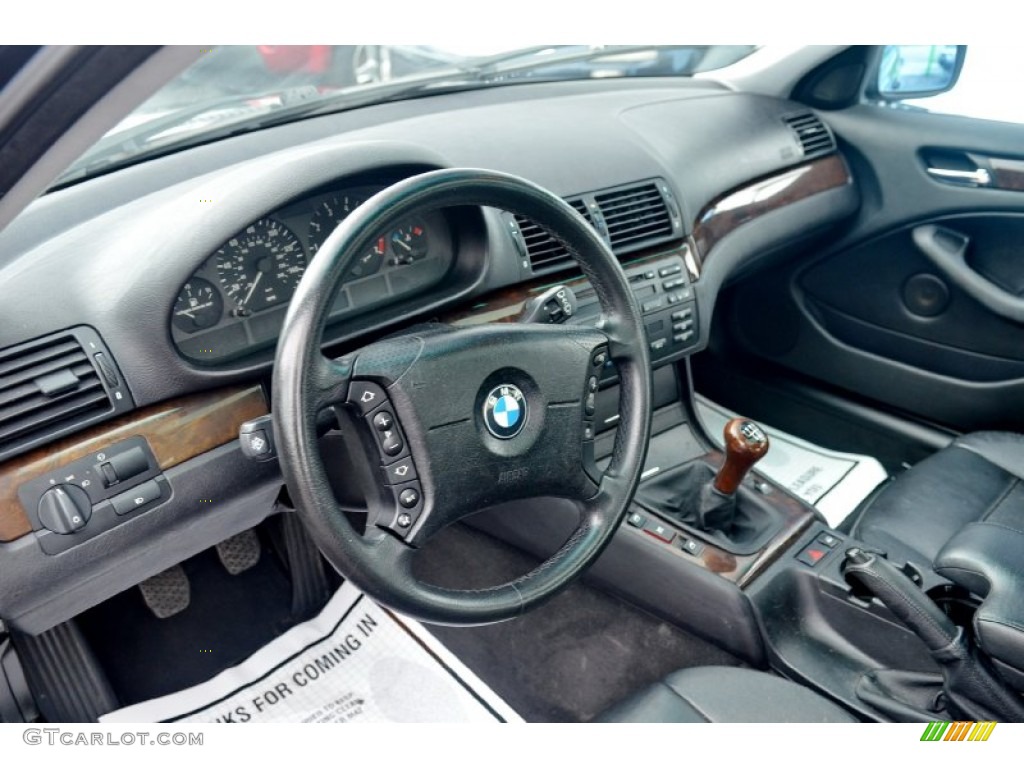 2002 BMW 3 Series 325i Sedan Black Dashboard Photo #100633885