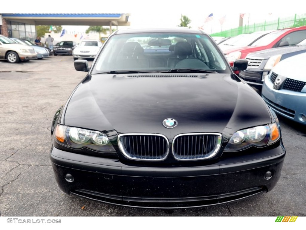 2002 3 Series 325i Sedan - Jet Black / Black photo #29