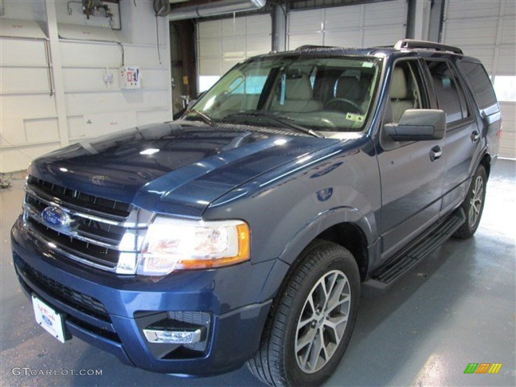 2015 Expedition XLT - Blue Jeans Metallic / Dune photo #3