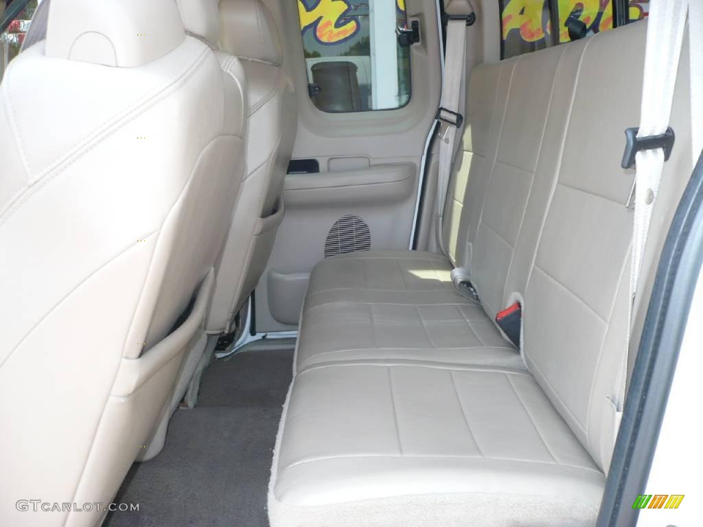 2003 F150 Lariat SuperCab 4x4 - Oxford White / Medium Parchment Beige photo #4
