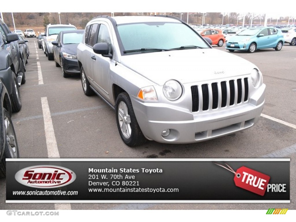 Bright Silver Metallic Jeep Compass