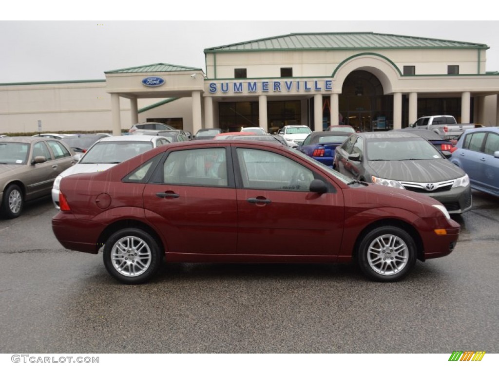 2007 Focus ZX4 SE Sedan - Dark Toreador Red Metallic / Dark Pebble/Light Pebble photo #2