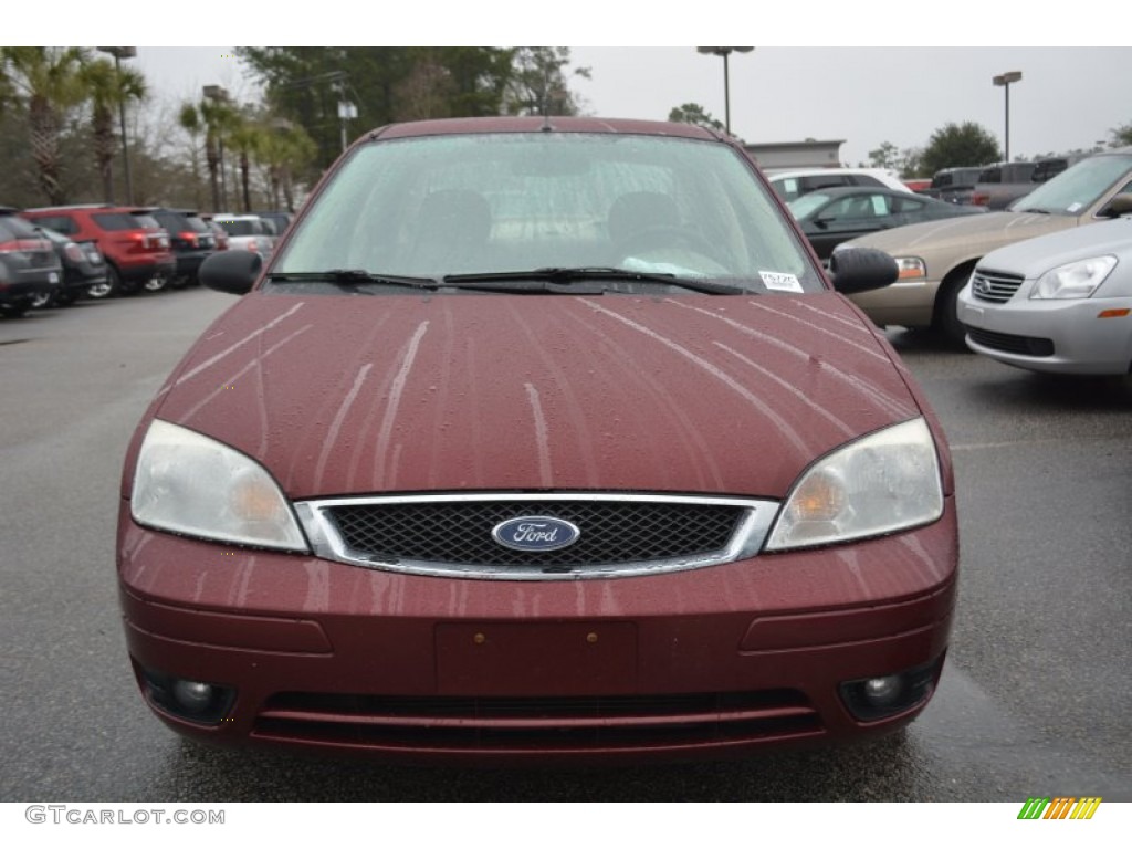 2007 Focus ZX4 SE Sedan - Dark Toreador Red Metallic / Dark Pebble/Light Pebble photo #8