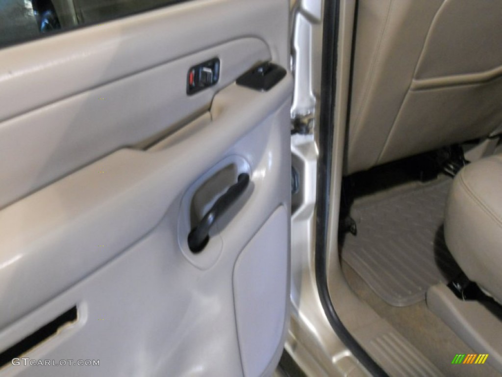 2004 Silverado 2500HD LT Crew Cab 4x4 - Sandstone Metallic / Tan photo #9