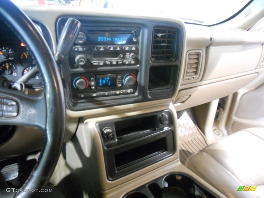 2004 Silverado 2500HD LT Crew Cab 4x4 - Sandstone Metallic / Tan photo #13