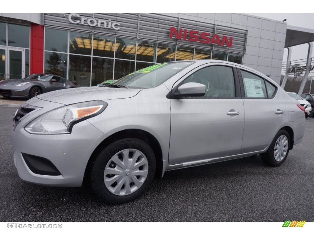 2015 Versa 1.6 SV Sedan - Brilliant Silver / Charcoal photo #1