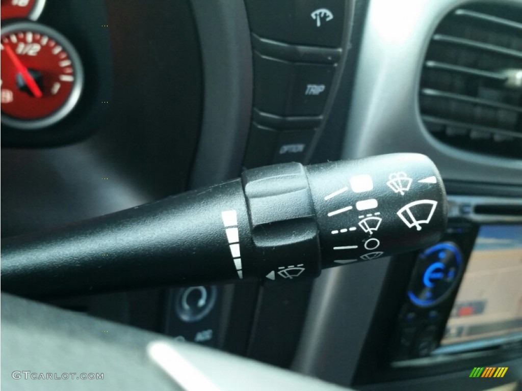 2006 Chevrolet Corvette Coupe Controls Photo #100661225