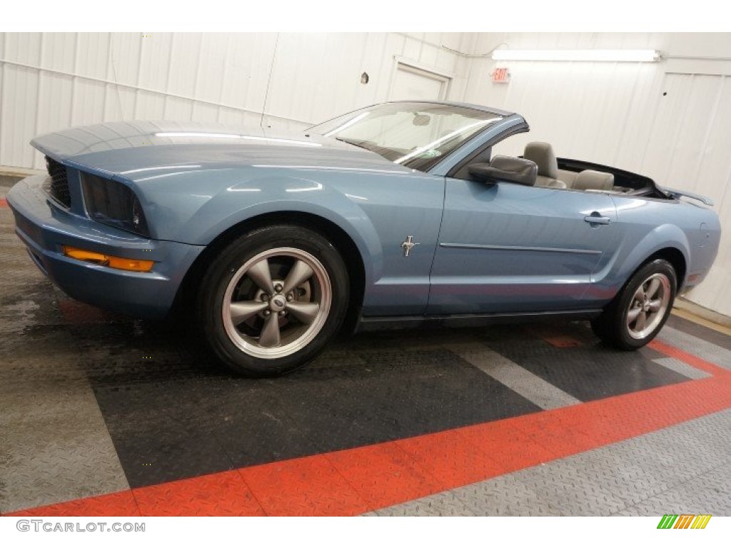 2006 Mustang V6 Premium Convertible - Windveil Blue Metallic / Light Graphite photo #2