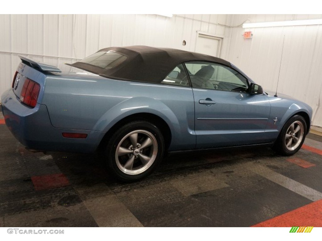 2006 Mustang V6 Premium Convertible - Windveil Blue Metallic / Light Graphite photo #7