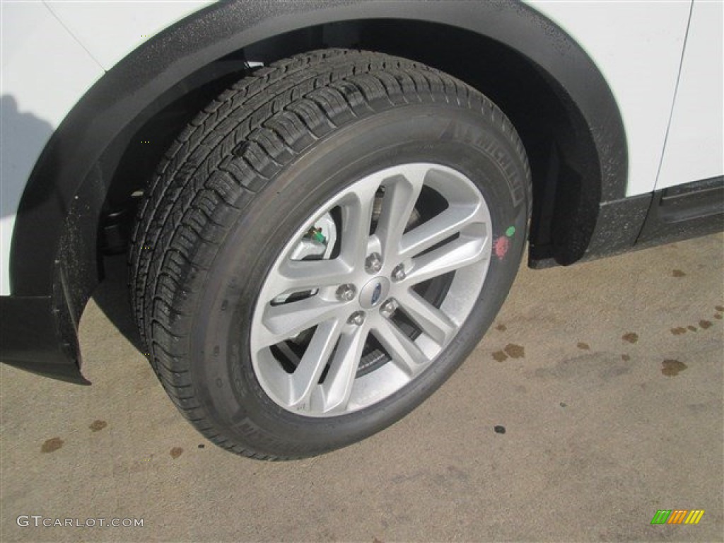 2015 Explorer FWD - Oxford White / Medium Light Stone photo #8