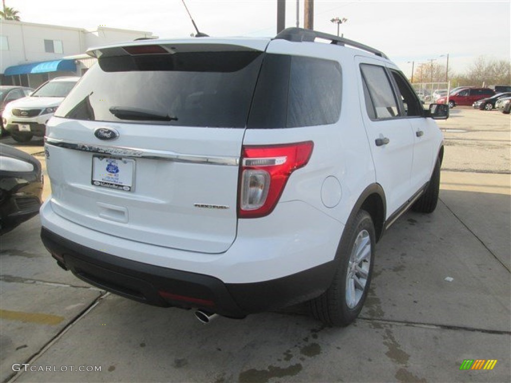 2015 Explorer FWD - Oxford White / Medium Light Stone photo #11