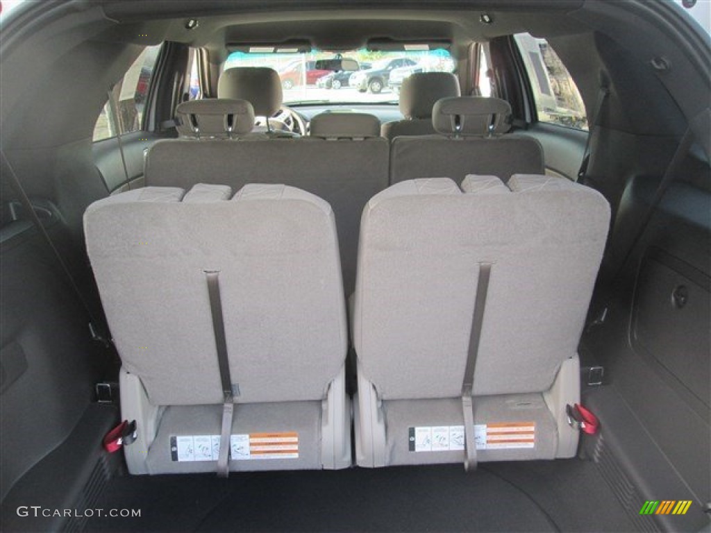 2015 Explorer FWD - Oxford White / Medium Light Stone photo #12