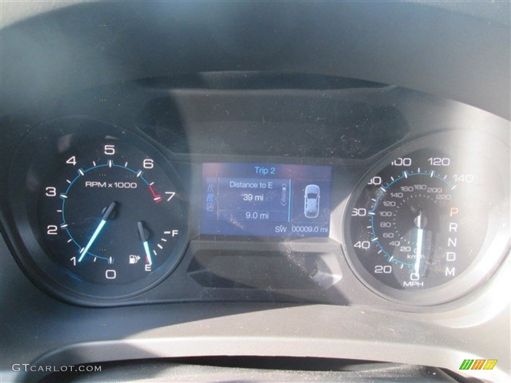 2015 Explorer FWD - Oxford White / Medium Light Stone photo #24