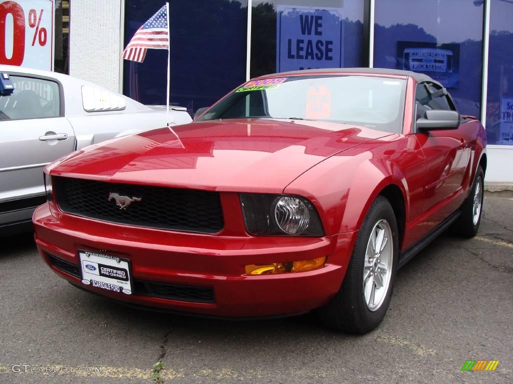 2008 Mustang V6 Deluxe Convertible - Dark Candy Apple Red / Light Graphite photo #1
