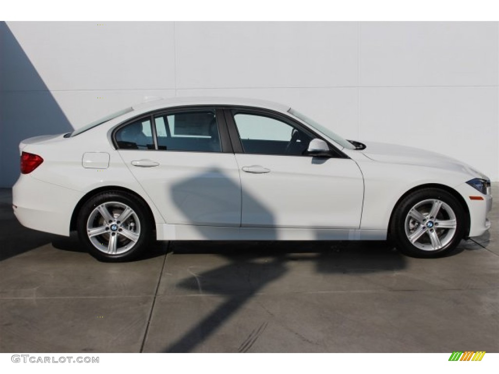 2015 3 Series 328i xDrive Sedan - Alpine White / Black photo #2