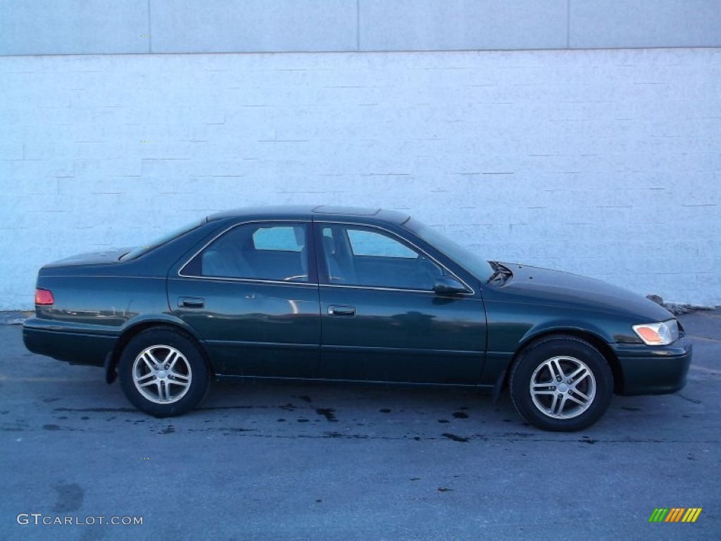 2000 Camry LE - Woodland Pearl / Oak photo #2