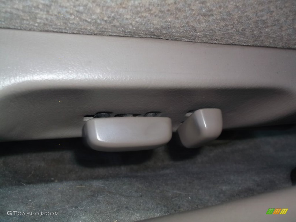 2000 Camry LE - Woodland Pearl / Oak photo #12