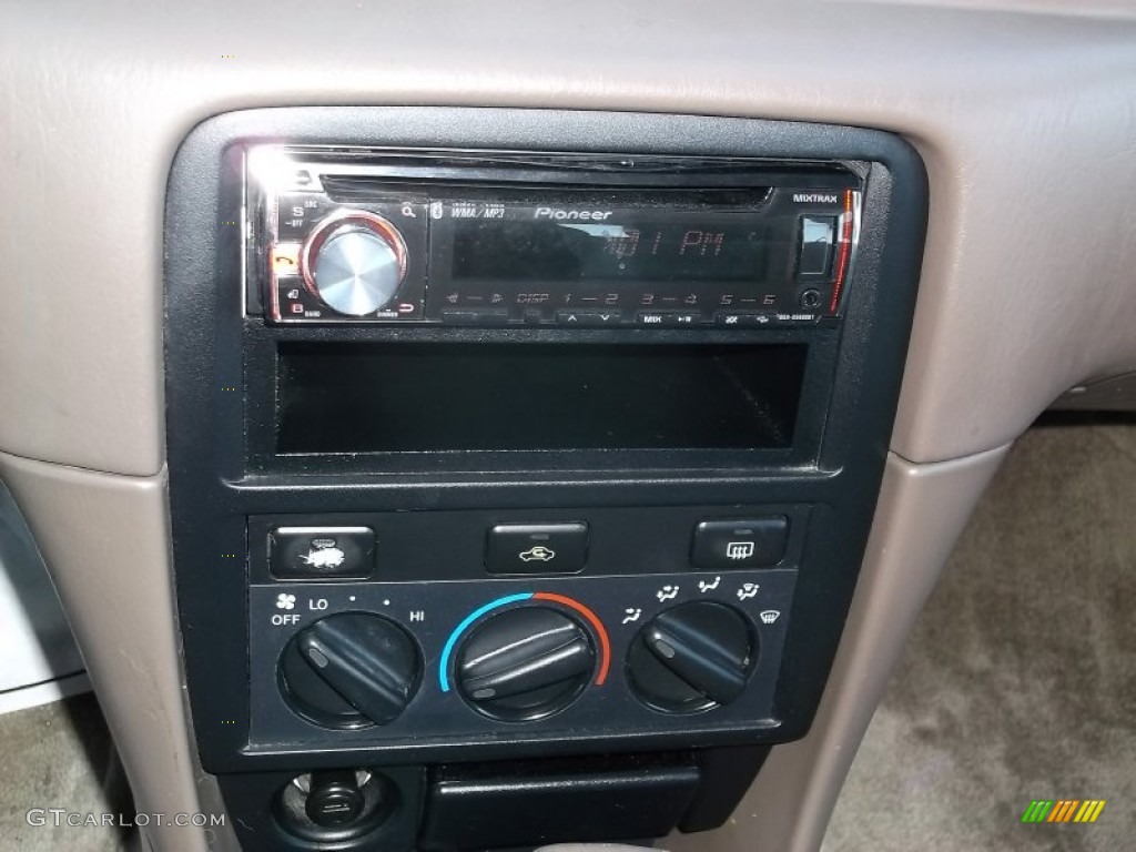 2000 Camry LE - Woodland Pearl / Oak photo #13