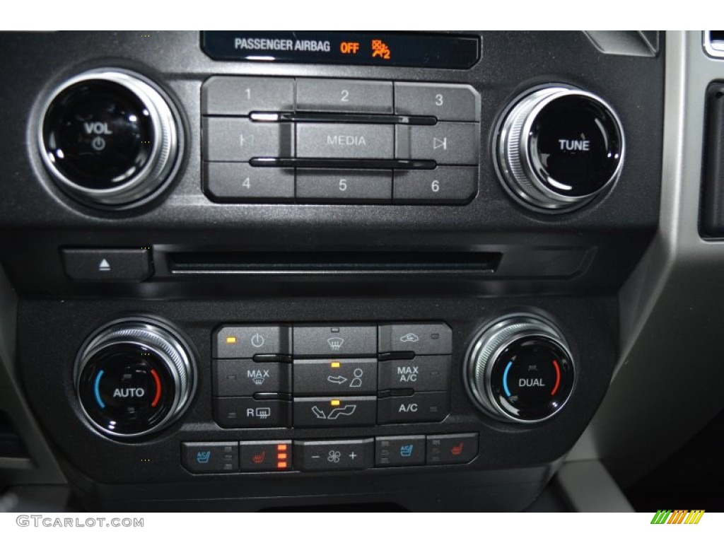 2015 Ford F150 Lariat SuperCrew 4x4 Controls Photo #100685504