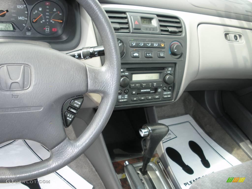 2002 Accord SE Sedan - Satin Silver Metallic / Quartz Gray photo #15